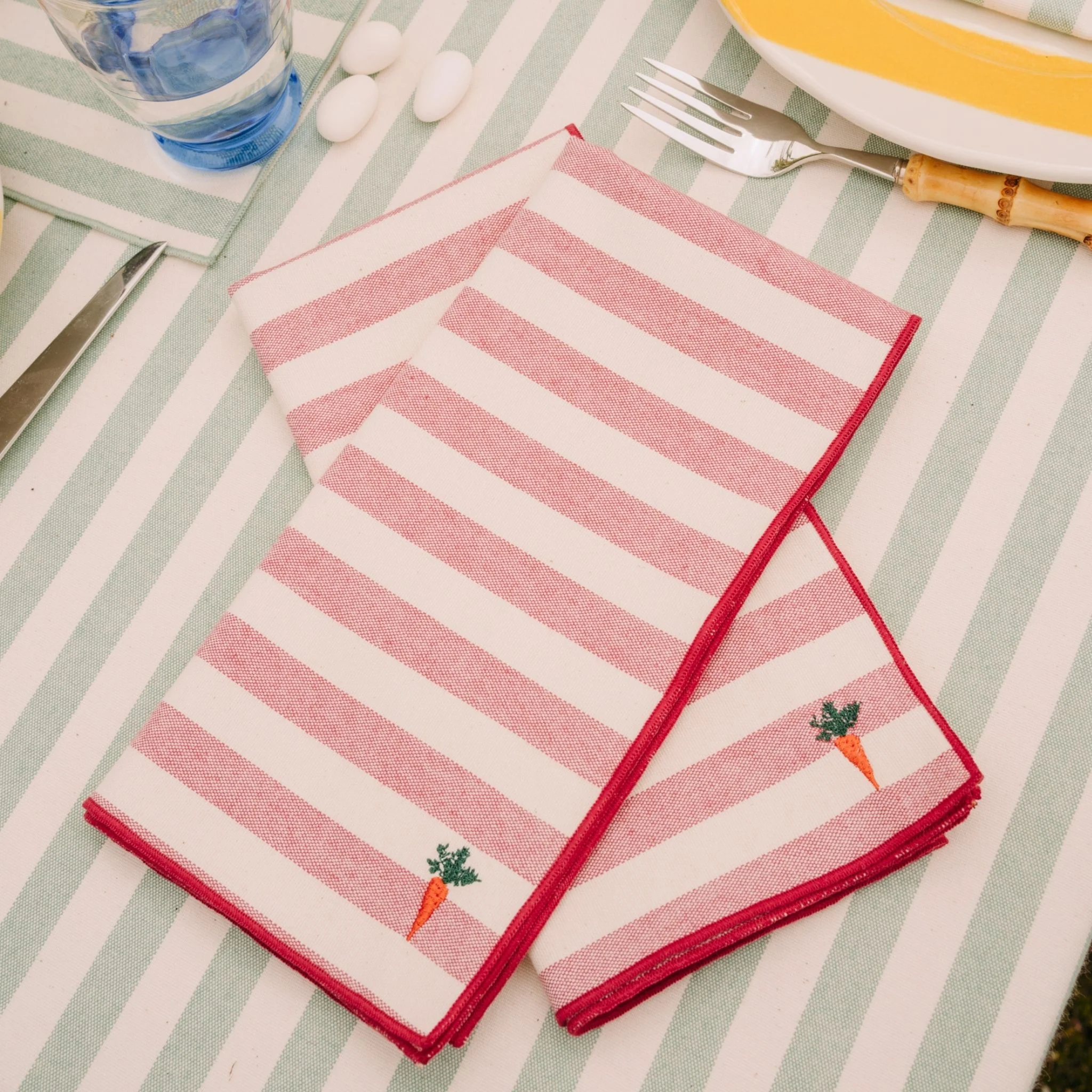 Roupa de mesa Barra, em algodão, com motivos de Páscoa bordados - Image 5