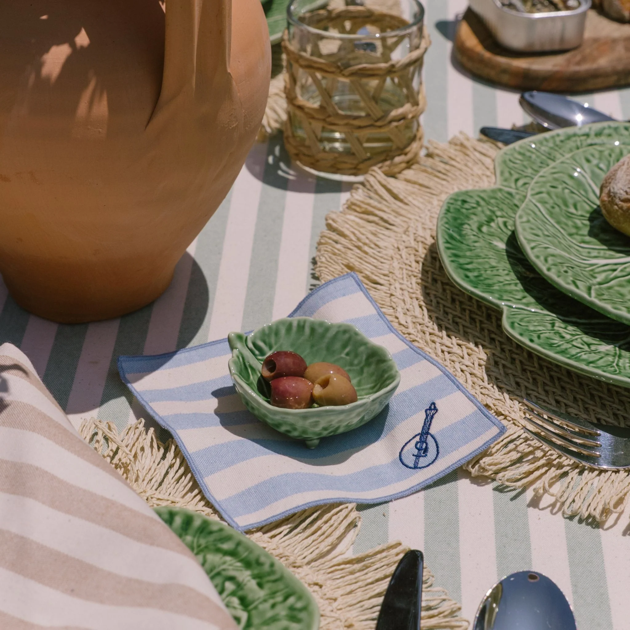 Roupa de mesa Barra, em algodão, com motivos inspirados em Portugal bordados - Image 13