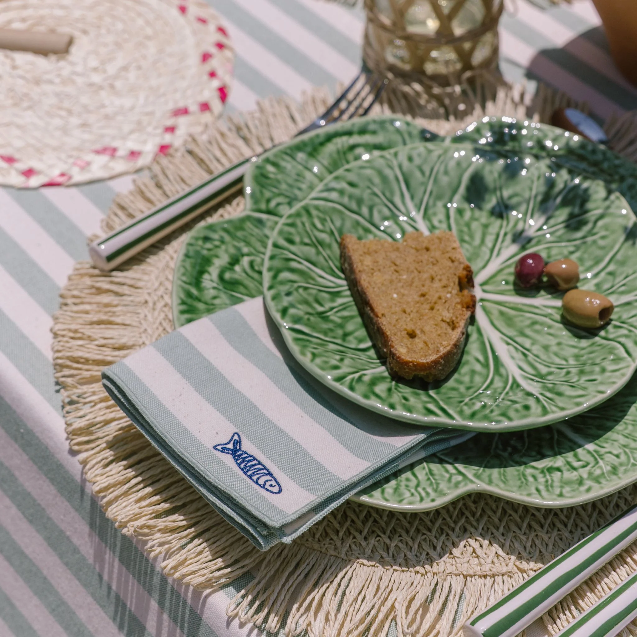 Roupa de mesa Barra, em algodão, com motivos inspirados em Portugal bordados - Image 4