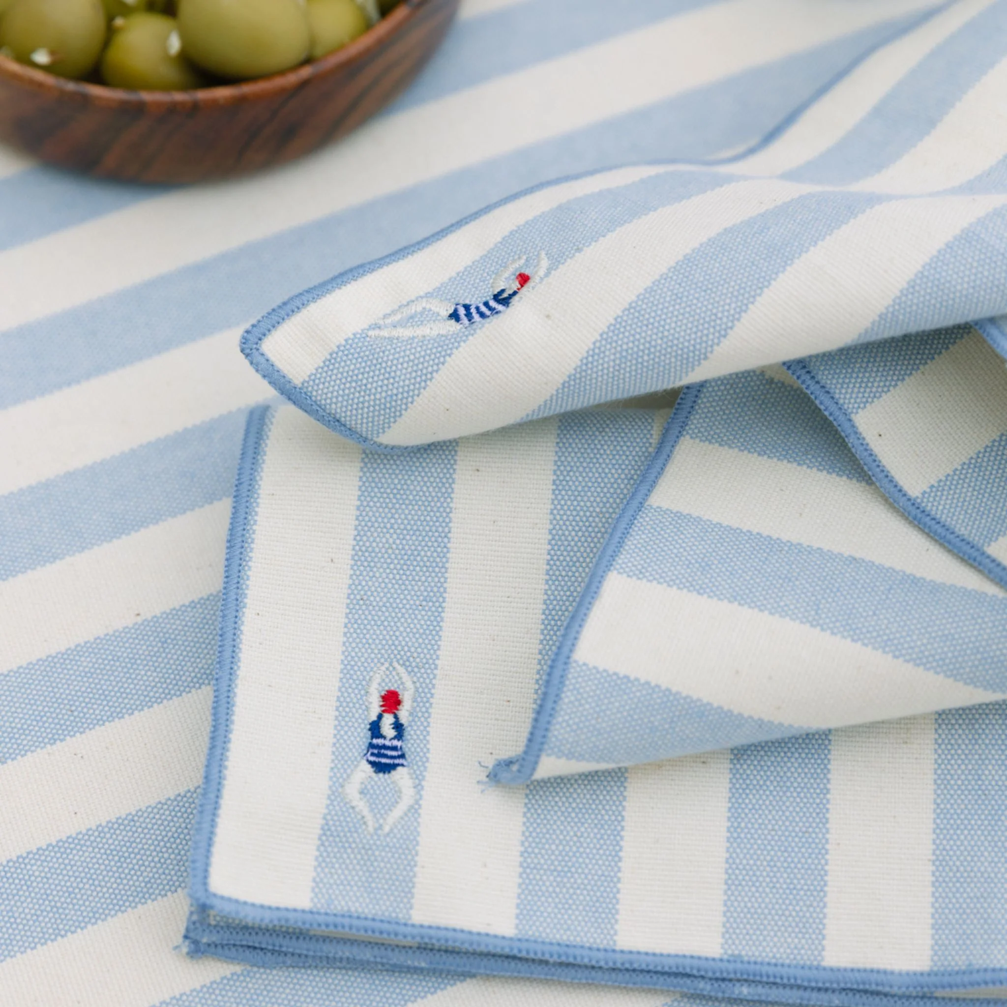 Roupa de mesa Barra, em algodão, com motivos de verão bordados - Image 18