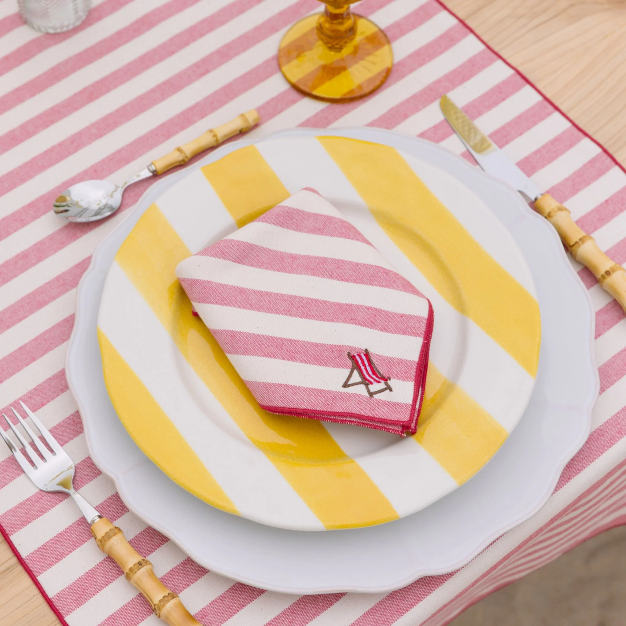 Roupa de mesa Barra, em algodão, com motivos de verão bordados - Image 6