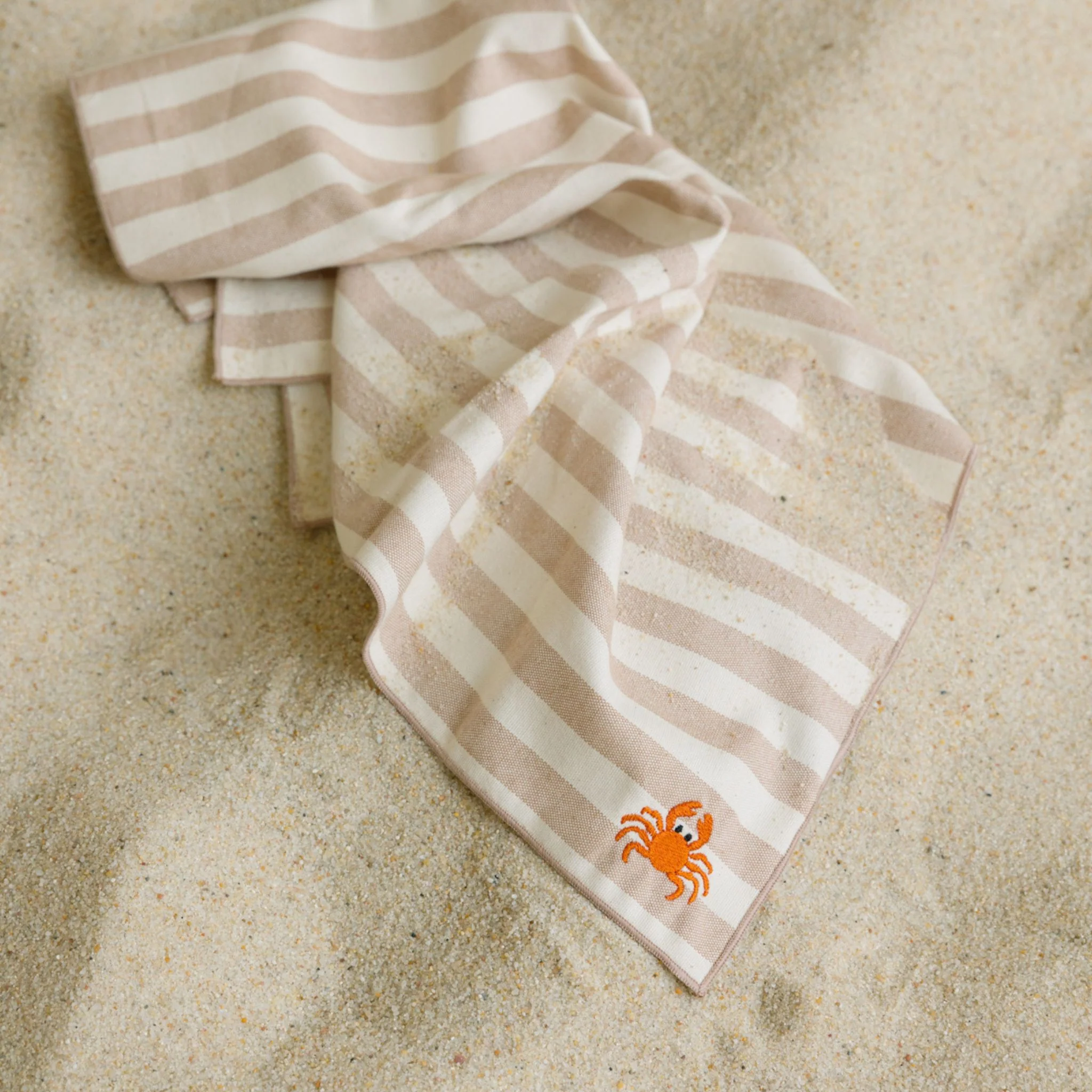 Roupa de mesa Barra, em algodão, com motivos de verão bordados - Image 7