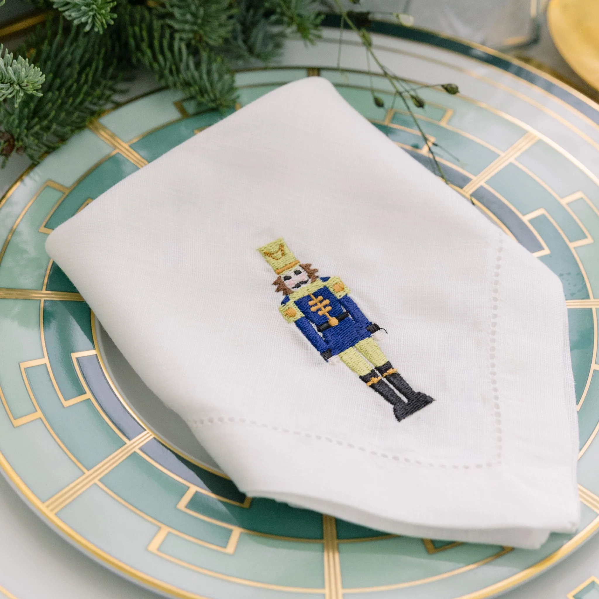 Roupa de mesa Mafra, em algodão, com soldados bordados - Image 7
