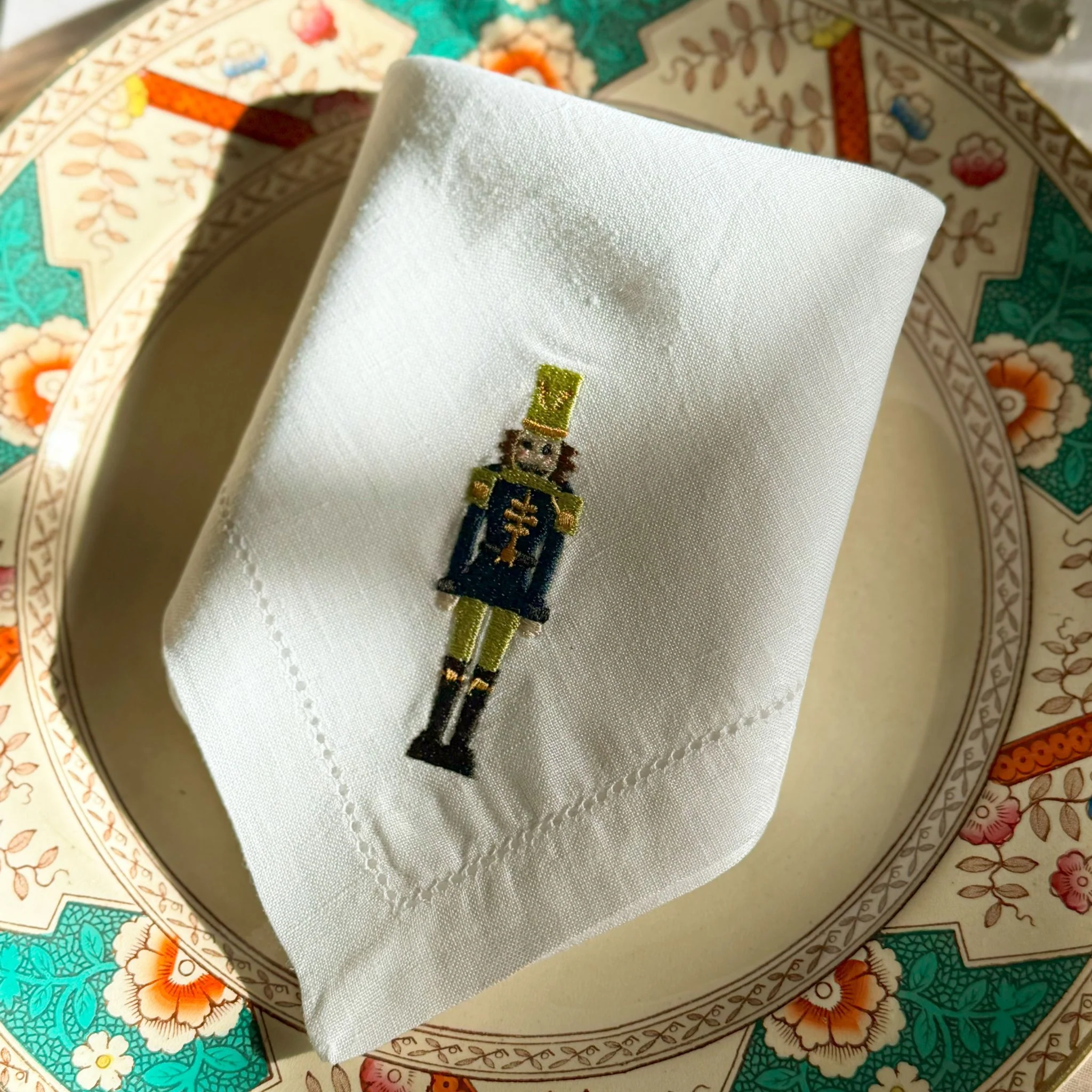 Roupa de mesa Mafra, em algodão, com soldados bordados - Image 12