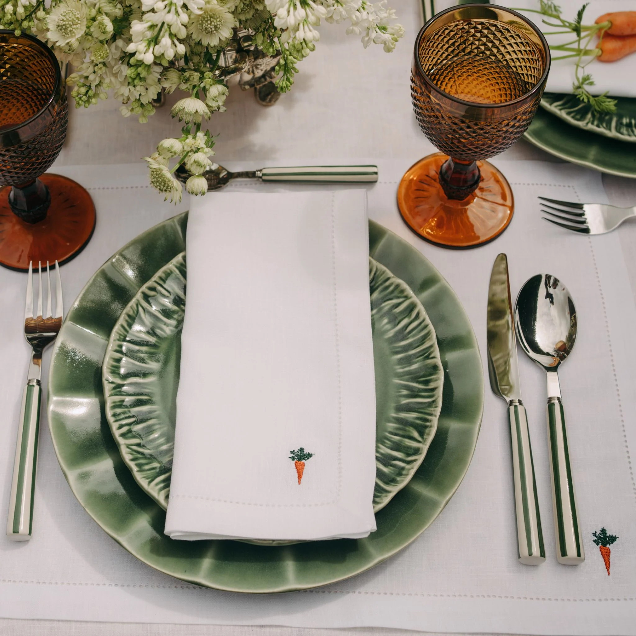 Roupa de mesa Mafra, em linho, com motivos de Páscoa bordados - Image 7